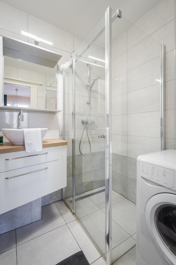Bpr Blue Paradise Apartment With A/C Budapest Ngoại thất bức ảnh